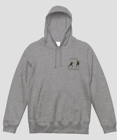 普通の杖しか持っていないのに、先の尖った棒や長い棒を持つ相手に襲われたときは パーカ / シャーロック・ホームズの護身術 バリツ / 平凡社