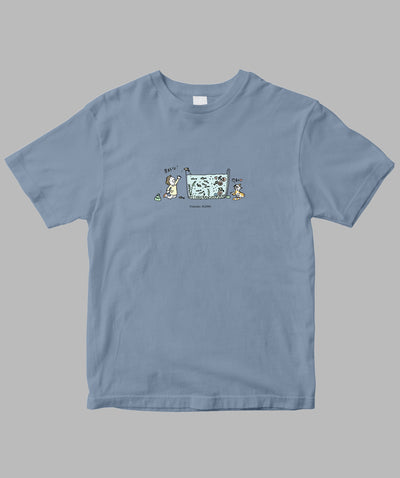 阿川佐和子 / だいたいしあわせ イラストTシャツ メダカの子 / 晶文社