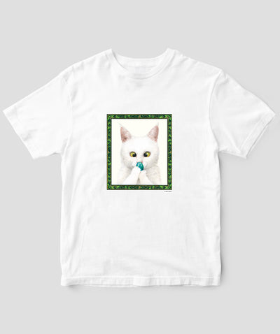 なかの真実『みどりのがけのふるいいえ』猫と不思議な石Tシャツ / 世界文化社